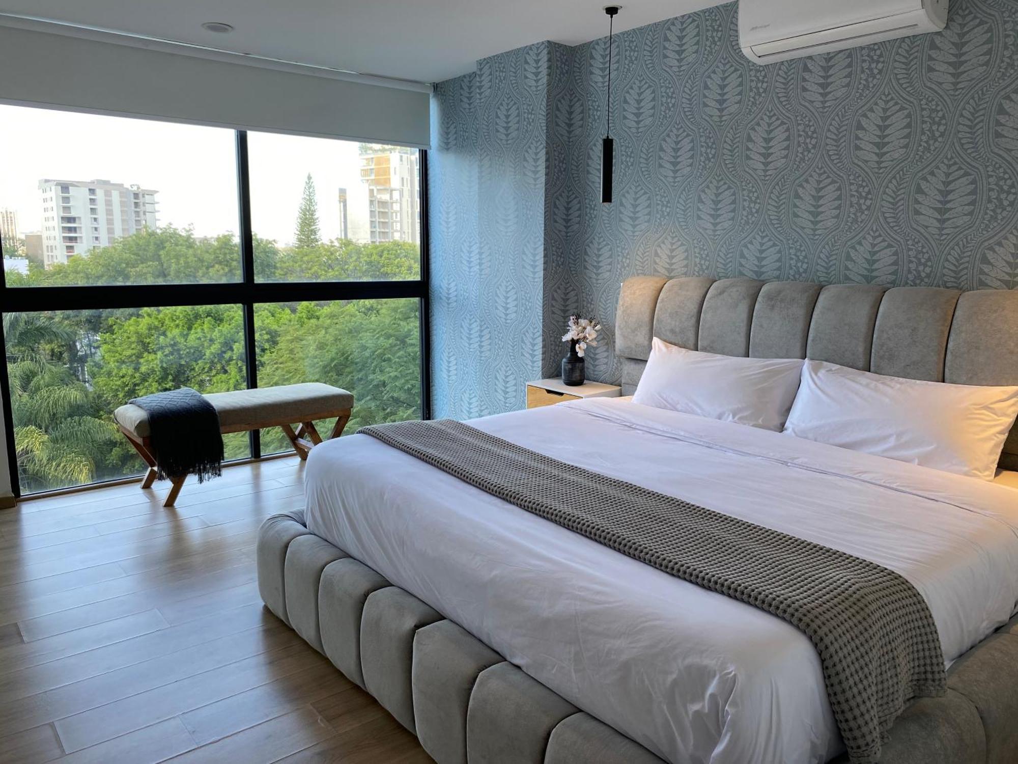Aparthotel Dreamhaus Guadalajara Country Club Extérieur photo