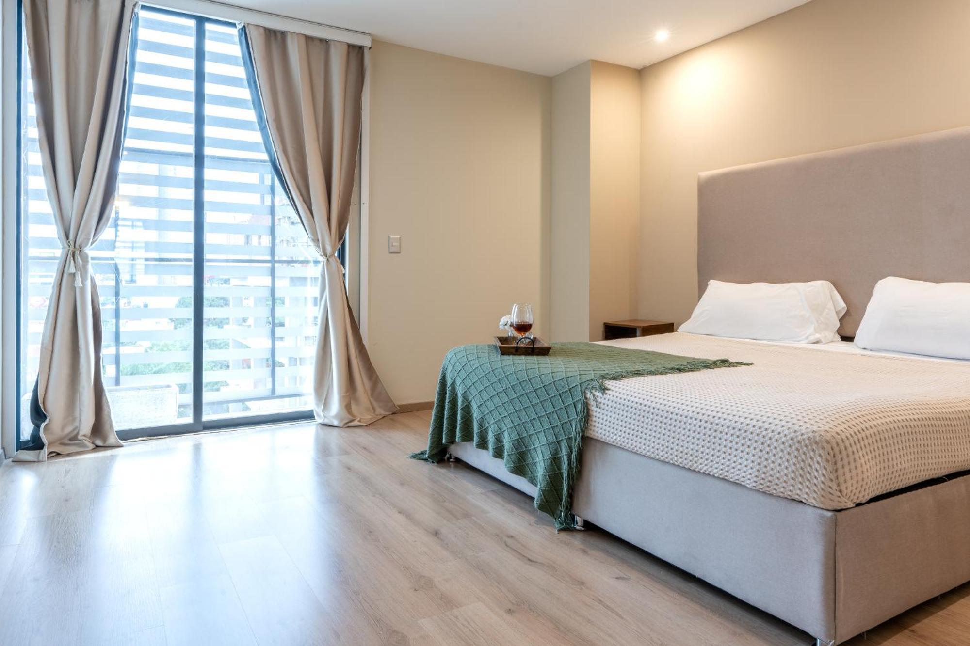 Aparthotel Dreamhaus Guadalajara Country Club Extérieur photo